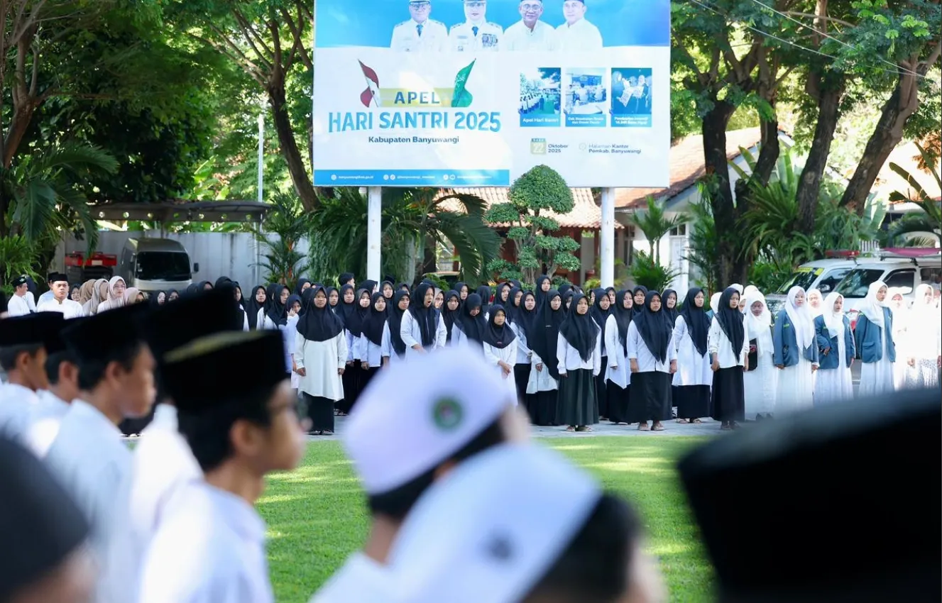 Semangat Hari Santri Nasional 2025, Bupati Ipuk: Santri Penjaga Kemerdekaan dan Motor Peradaban