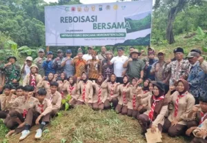 Perkuat Ketahanan Air dan Pangan, Banyuwangi Genjot Reboisasi di Kawasan Konservasi