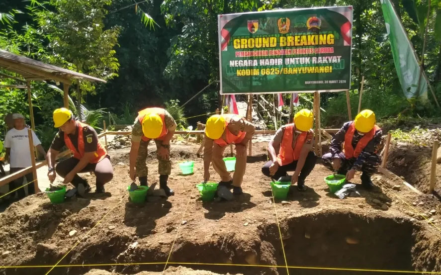 Dandim Banyuwangi Pimpin Ground Breaking Jembatan Perintis Garuda