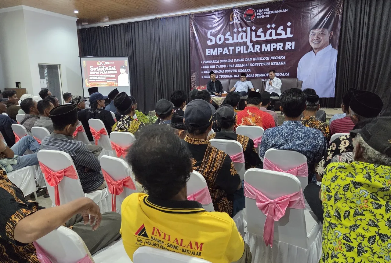 Sonny T. Danaparamita Sosialisasi 4 Pilar MPR RI di Banyuwangi, Tekankan Pancasila sebagai Ideologi yang Bekerja Bagi Petani