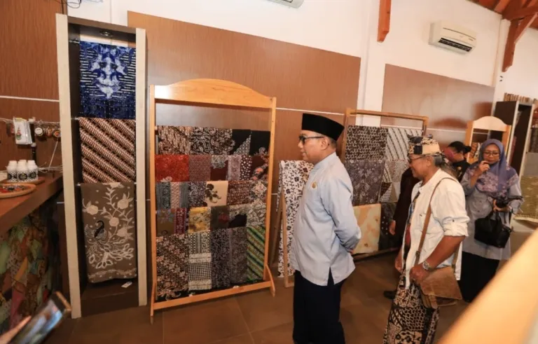 Wisata Belanja di Pusat Batik Banyuwangi Menawarkan Motif Khas Daerah, Produk Siap Pakai, dan Ruang Kreatif bagi Perajin Lokal