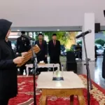 Bupati Ipuk Resmi Lantik Suyanto Waspo Tondo Wicaksono sebagai Sekda Banyuwangi, Siap Perkuat Kinerja Birokrasi