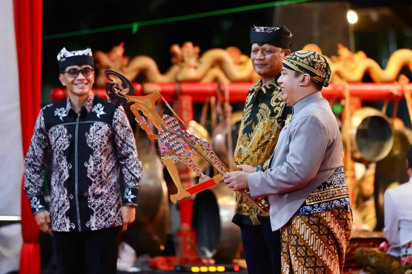 Kapolda Jatim Hadiri Pagelaran Wayang Kulit di Banyuwangi, Tegaskan Semangat Polri untuk Masyarakat