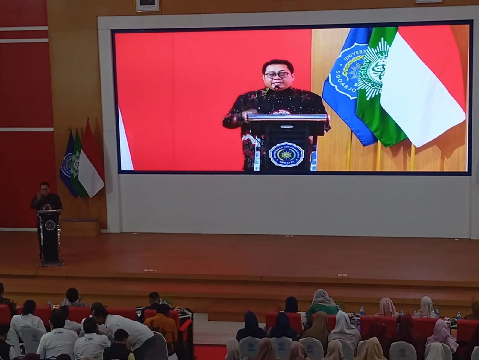SMSI Jatim Gelar Seminar Nasional, Bahas Tantangan Digitalisasi Media Pers dan Keberlanjutan Bisnis di Era Disrupsi