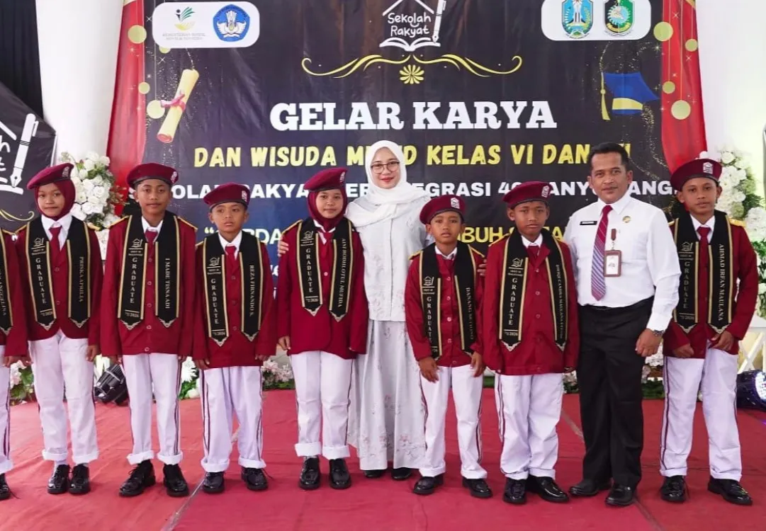 Dulu Putus Sekolah dan Bekerja di Kebun Kopi, Siswa Sekolah Rakyat Banyuwangi Kini Lulus dan Siap Raih Masa Depan