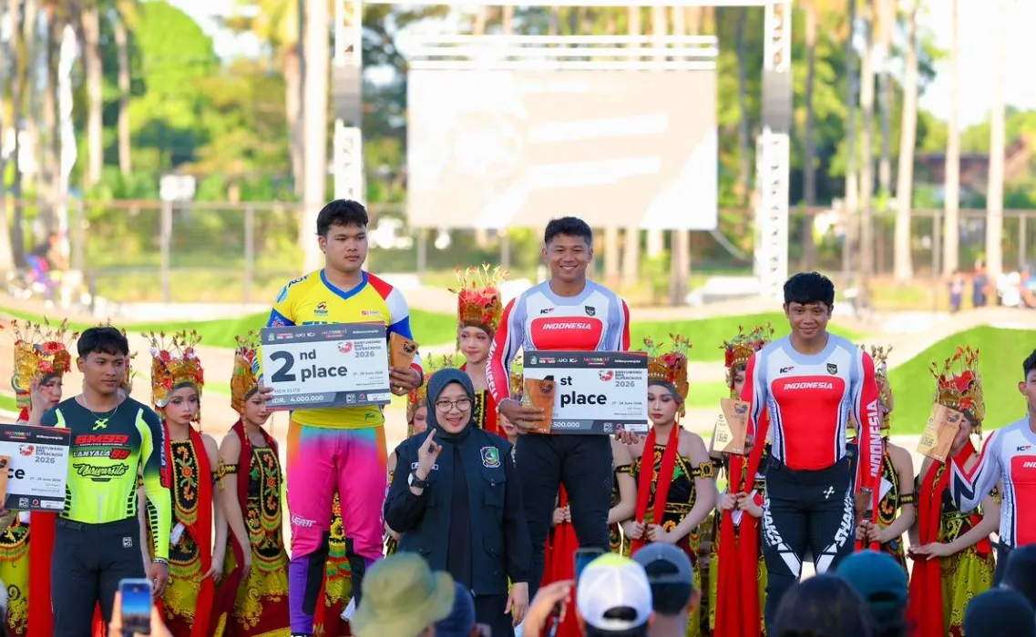 Taklukkan Juara Asia, Timnas Indonesia Kawinkan Gelar Juara Banyuwangi BMX Supercross 2026