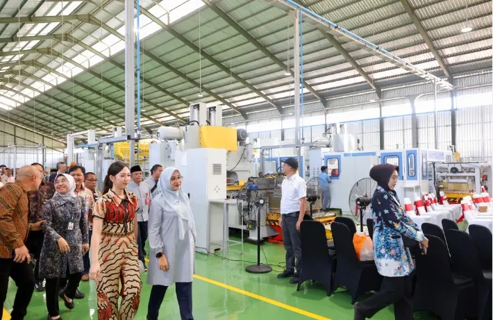 Pabrik Kemasan Kaleng Modern Resmi Beroperasi Serap Ratusan Pekerja Lokal Banyuwangi
