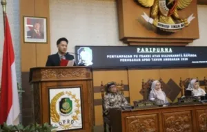 PU Fraksi-Fraksi DPRD Banyuwangi Berikan Catatan Kritis Terhadap Diajukannya Raperda Perubahan APBD Tahun 2026