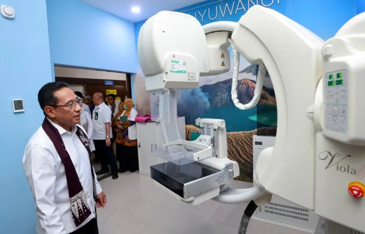Wamenkes Resmikan Layanan Kemoterapi Hingga ESWL saat Tinjau Dua RSUD Banyuwangi